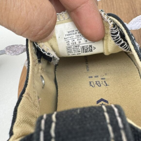 Converse All Star Black Low-Top Kids Sneaker Canvas Slip on shoes Size 13 Junior - Picture 2 of 8